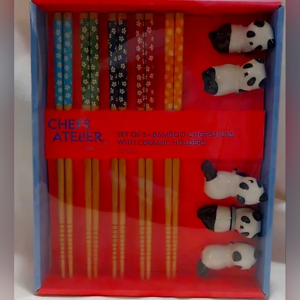 Chefs Atelier Bamboo Chopsticks with Panda Ceramic Holders - NIB